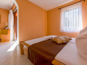 Apartments Mara