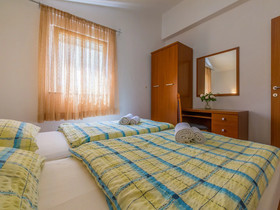 Apartments Pekera