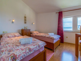 Apartments Pekera