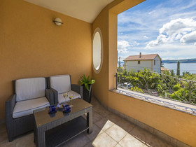 Apartments Pekera