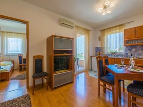 Apartments Pekera