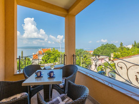 Apartments Pekera