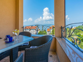 Apartments Pekera