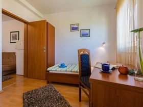 Apartments Pekera