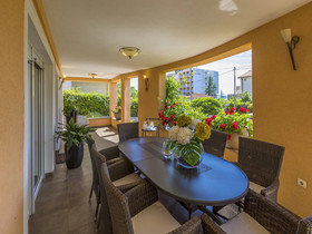Apartments Pekera
