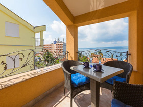 Apartments Pekera
