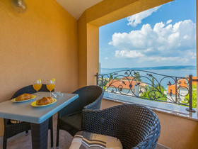 Apartments Pekera