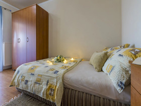 Apartments Pekera