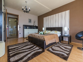 Apartments Pekera