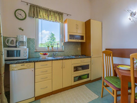 Apartments Pekera