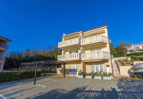 Apartments Petak Novi