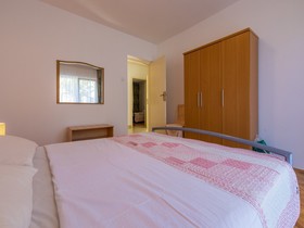 Apartments Pinty
