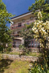Apartments Raif