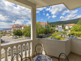 Apartments Theo
