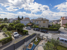 Apartments Theo