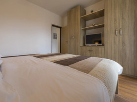 Apartments Theo