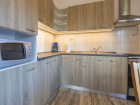 Apartments Theo
