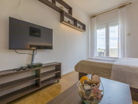 Apartments Theo