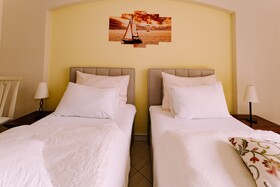 Hotel Abalone