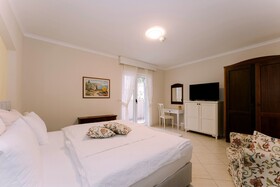 Hotel Abalone
