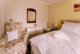 Hotel Abalone