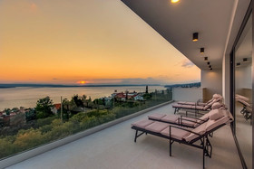 House Luxus Villa Arly