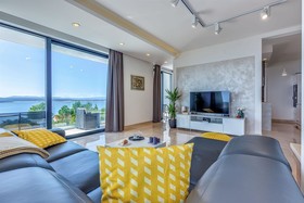 House Luxus Villa Arly