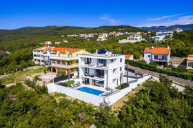 House Luxus Villa Arly