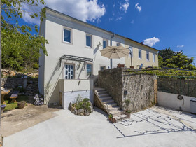 House Rustic Villa Mala