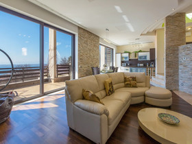 House Villa Sky