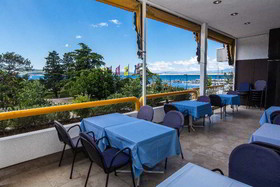 Hotel International
