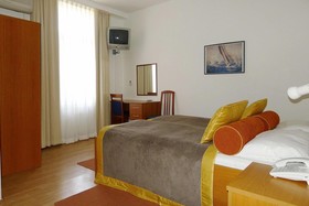 Villa Aurora