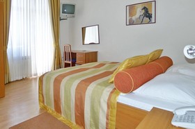 Villa Aurora