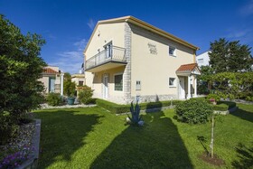 Villa Mary