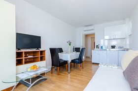 Apartments Glavor