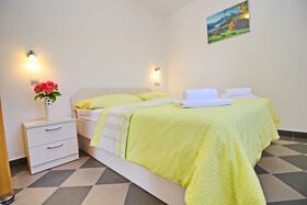 Apartments Gusti