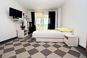 Apartments Gusti