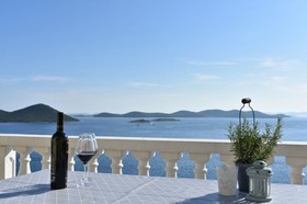 Apartments Josip