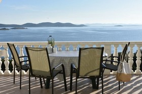 Apartments Josip