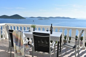 Apartments Josip