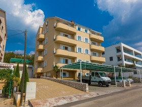 Apartments Adria