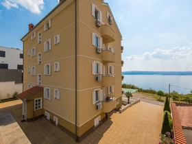 Apartments Adria