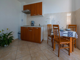 Apartments Adria