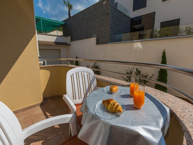 Apartments Adria