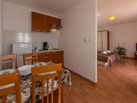 Apartments Adria
