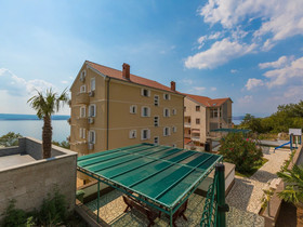 Apartments Adria