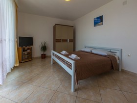 Apartments Adria