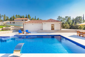 Villa Doline