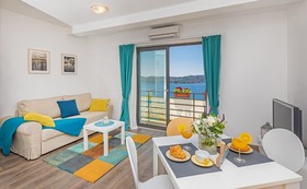 Apartmani D & J