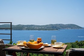 Apartmani D & J